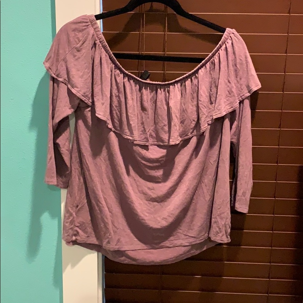 American Eagle off the shoulder top